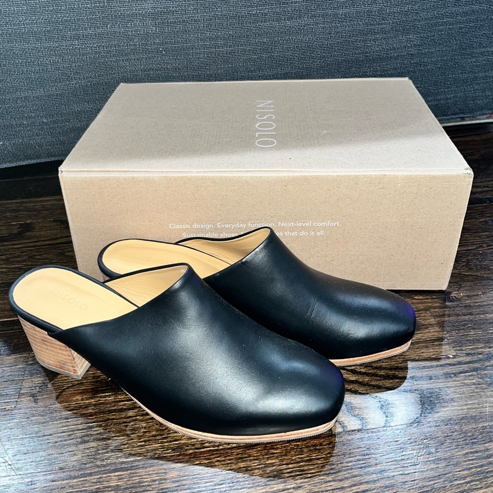 Nisolo All-Day Heeled Mule Black